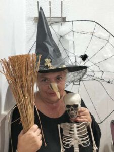 Yo Compro 2025 Halloween