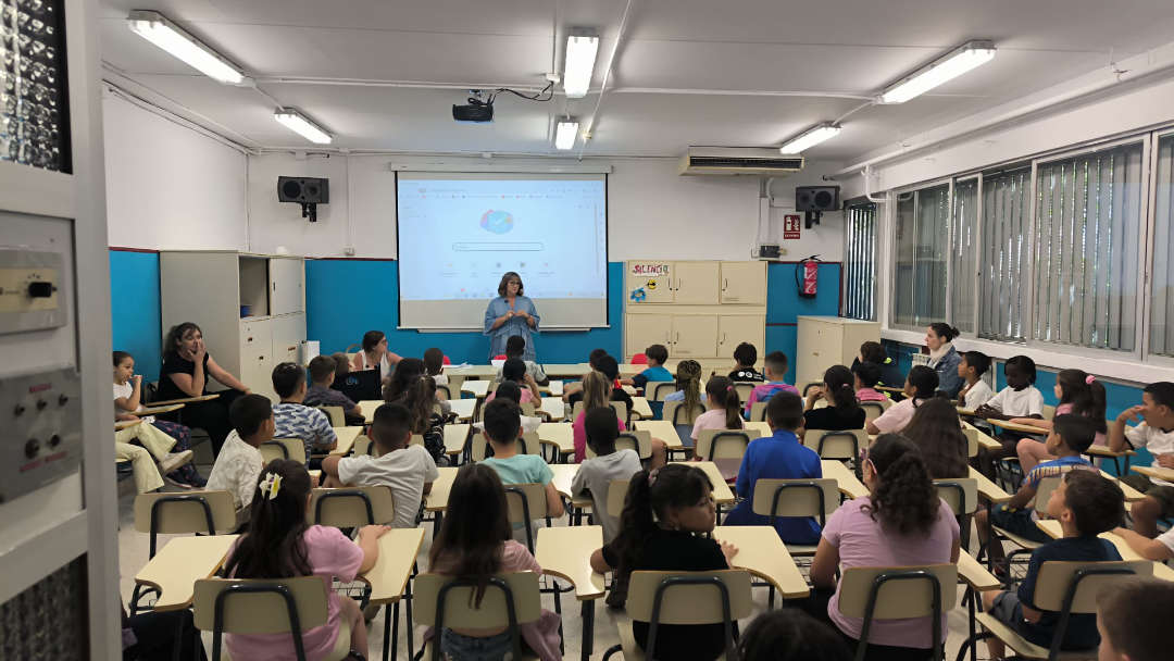 Los comercios de Las Fuentes en las aulas para la quincena de los oficios
