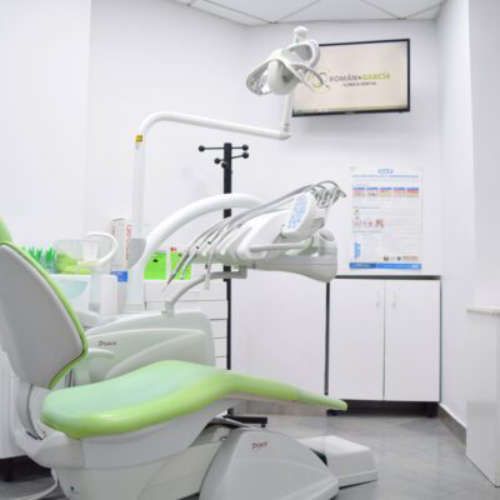 Clínica Dental Román