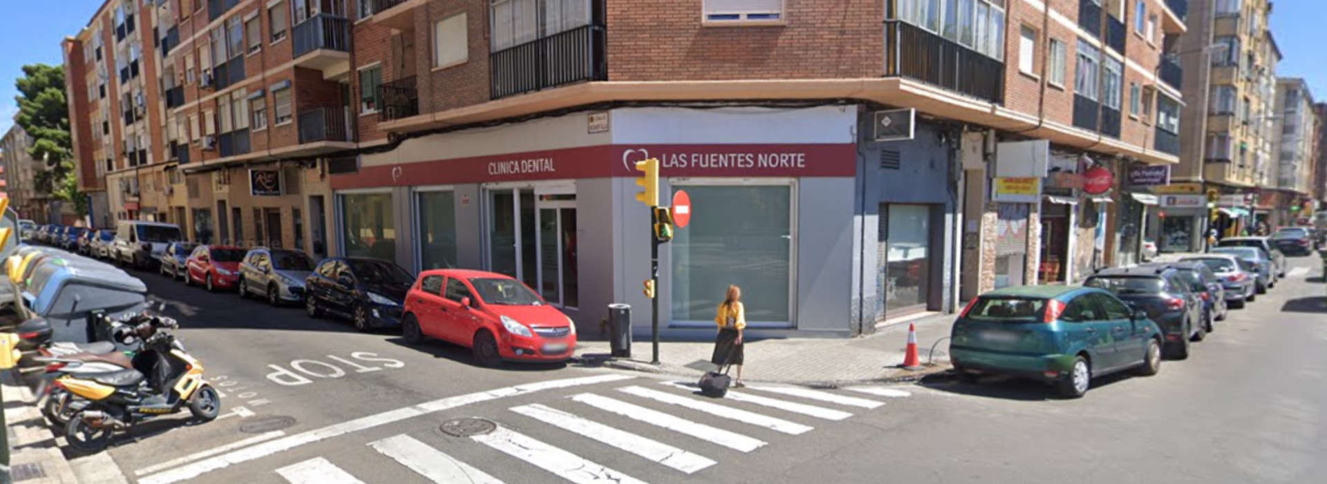 Clínica dental Las Fuentes Norte Fachada
